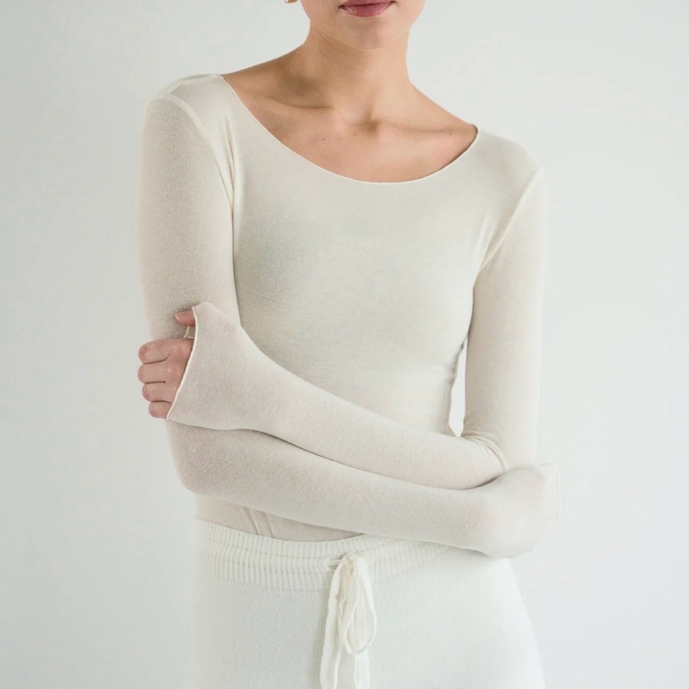 NWT Jaki Mae Featherweight Boatneck Top